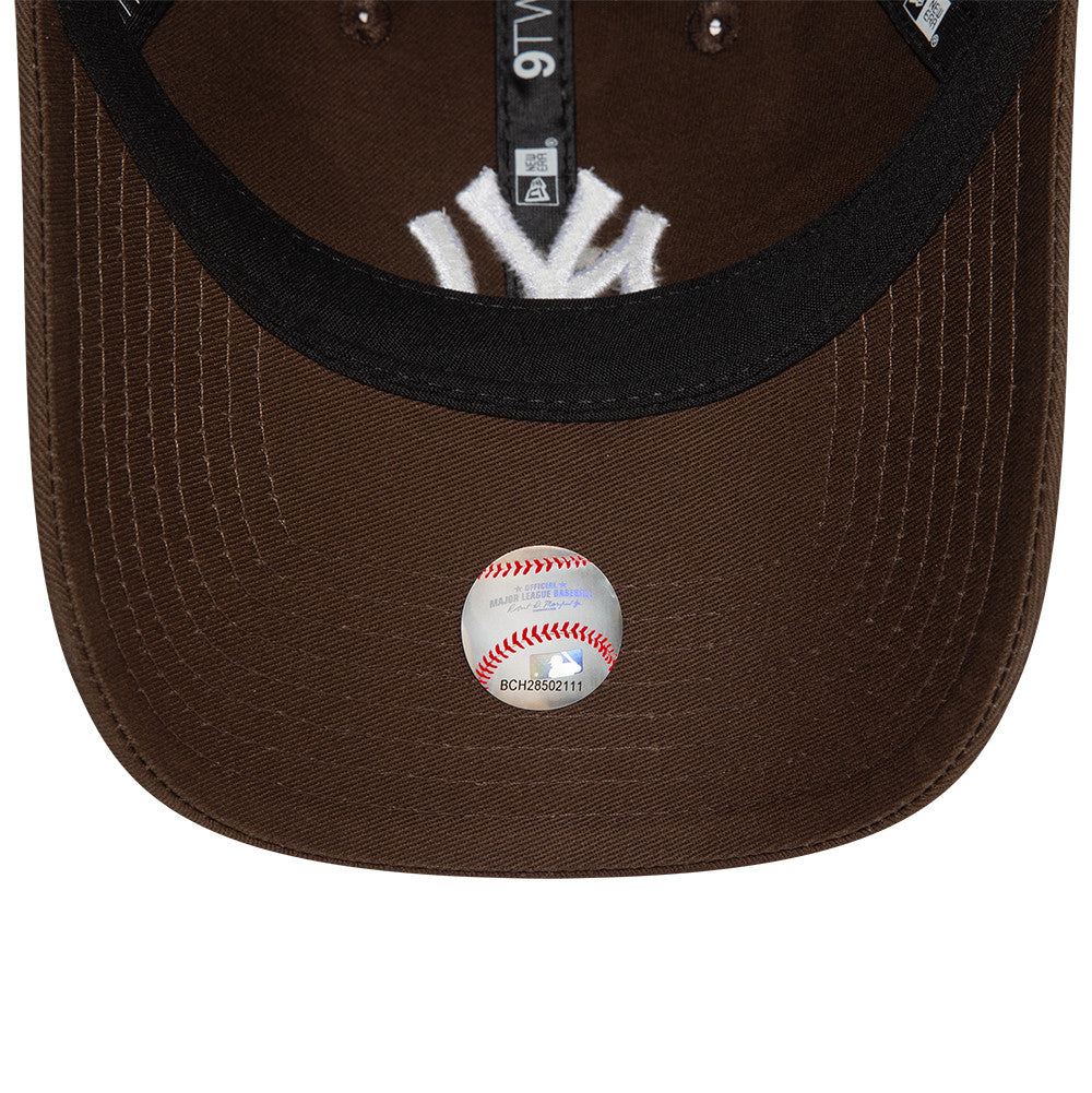 New Era NY Yankees 9TWENTY Cap Brown