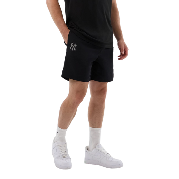 New Era NY Yankees Core Shorts Black