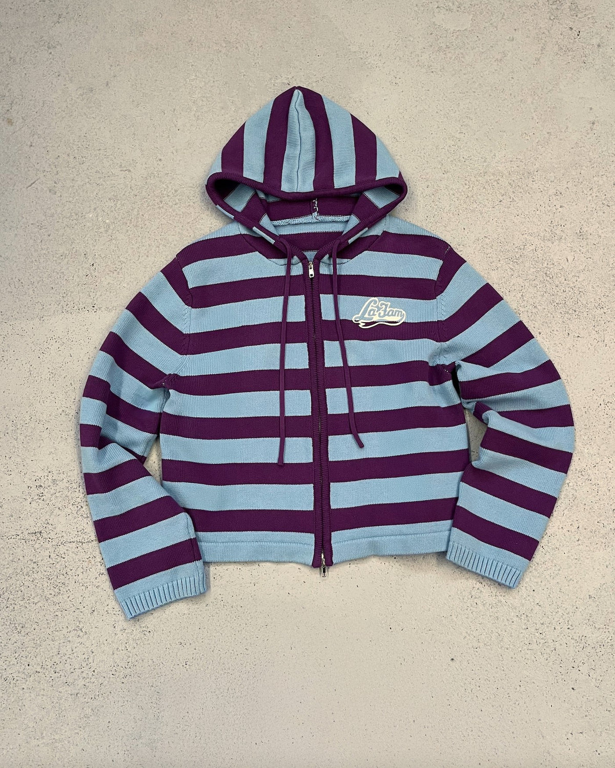 La Fam Striped Knit Zip Up Hoodie in Babyblau Lila, Ware von vorne liegend