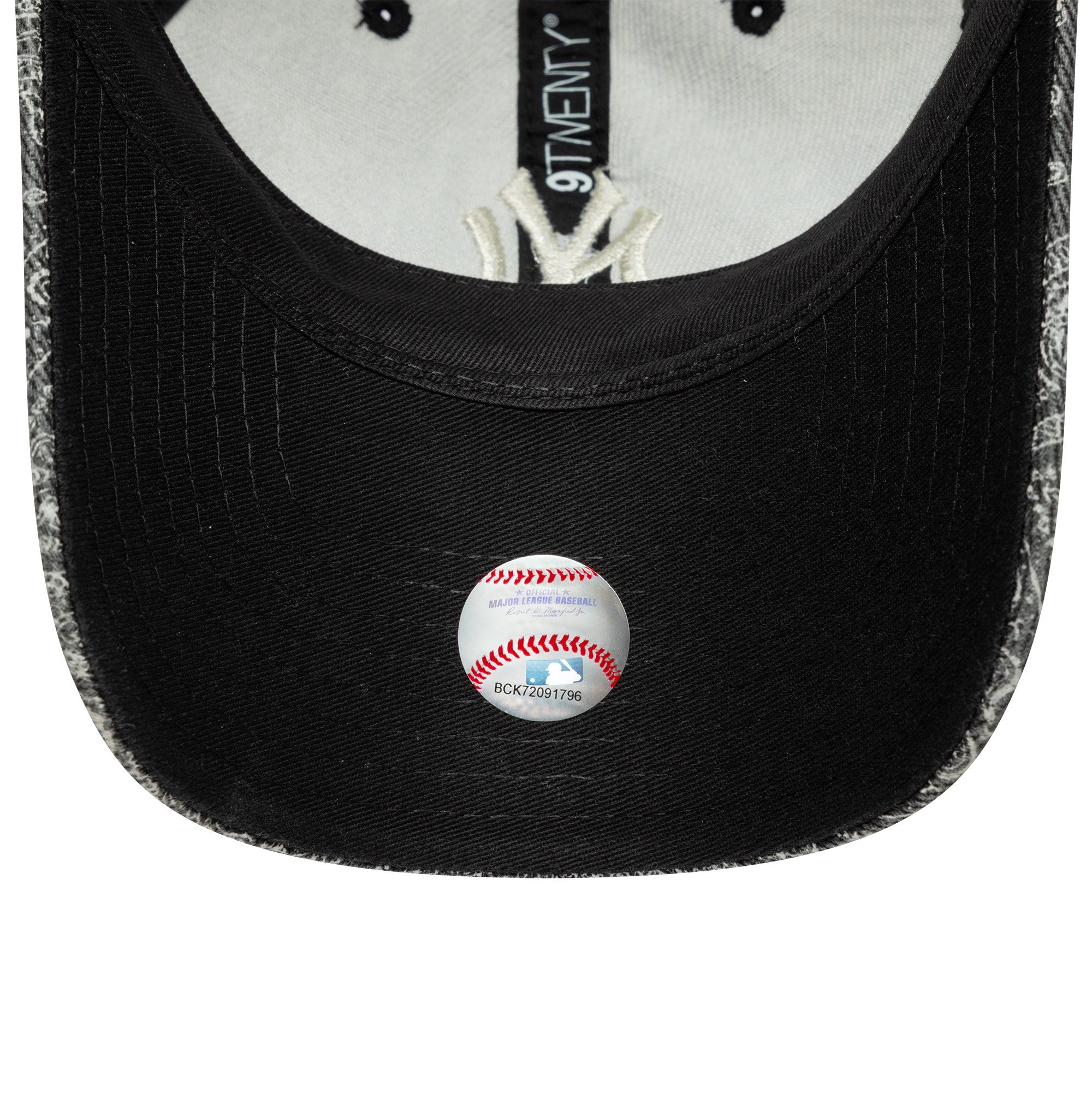 New Era NY Yankees Washed Paisley 9TWENTY Schwarz - CNEWE8249 - Coziness