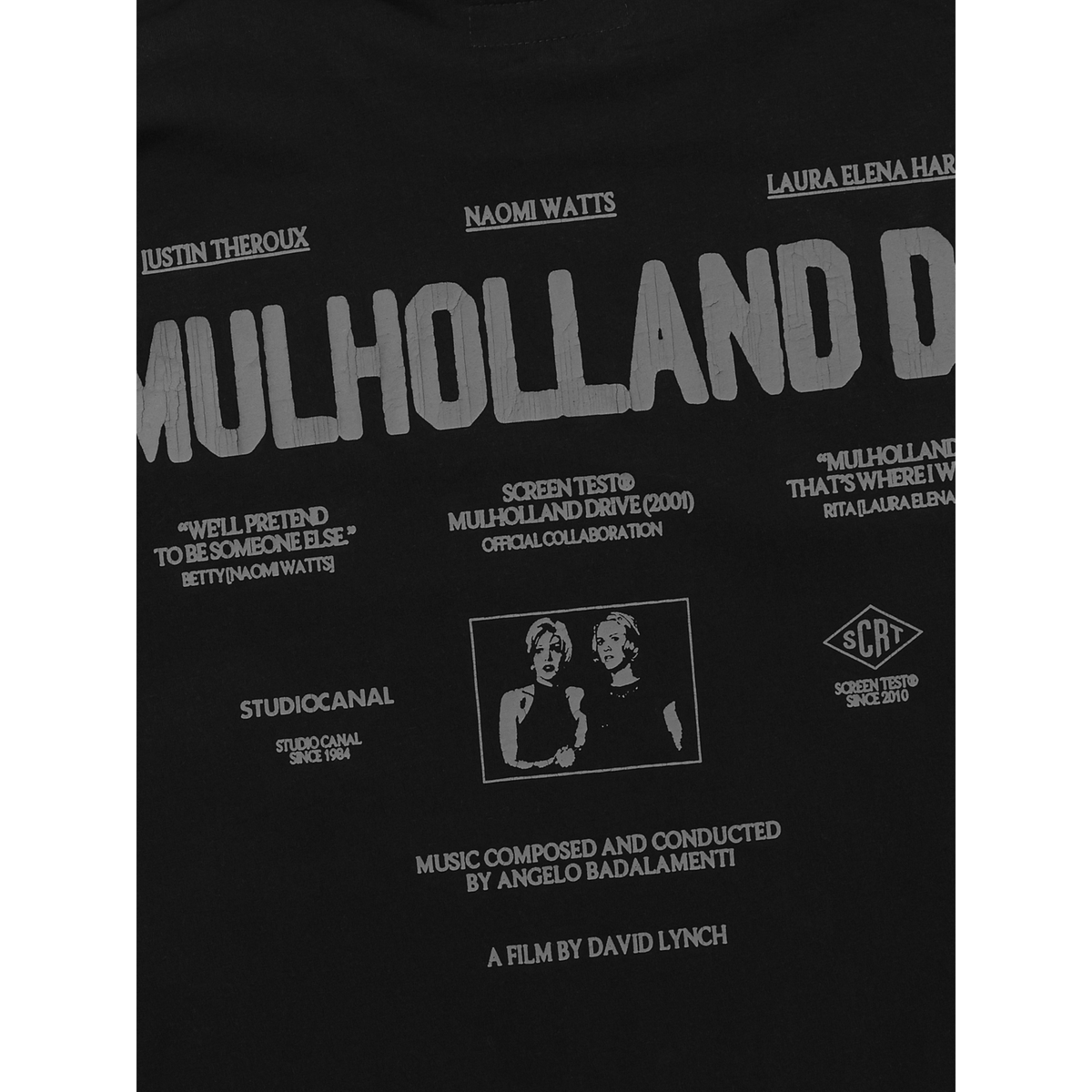 Nahaufnahme des Mulholland Dr. Rückenprints auf dem SCRT Diane T-Shirt