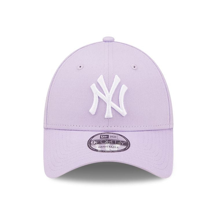 New Era League Essential 9FORTY Cap New York Yankees Lila