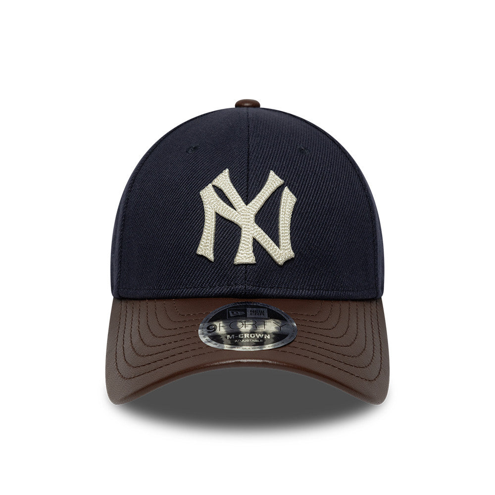 New Era NY Yankees 9FORTY Leather Visor M-Crown Cap
