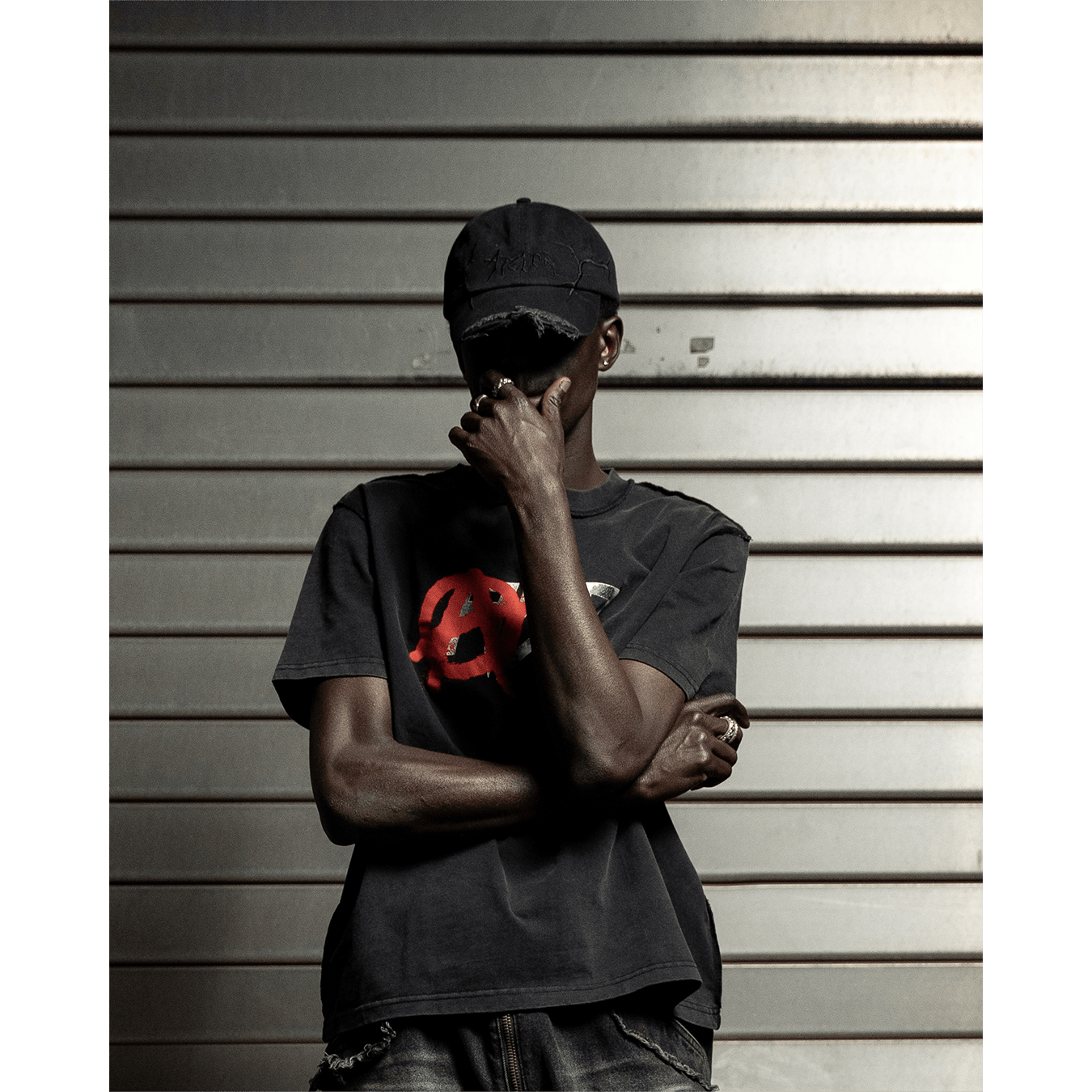Atelier De Roupa Anarchy T-Shirt Schwarz - CATED10957 - Coziness