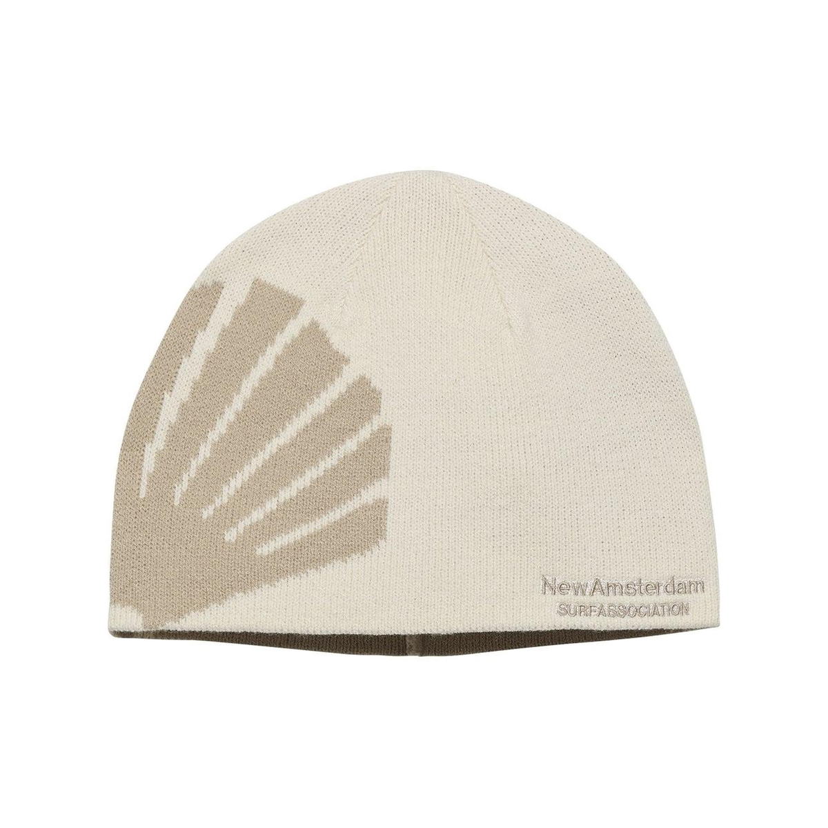New Amsterdam Surf Association Beanie in Ecru mit Muschel-Motiv und Schriftzug von vorne