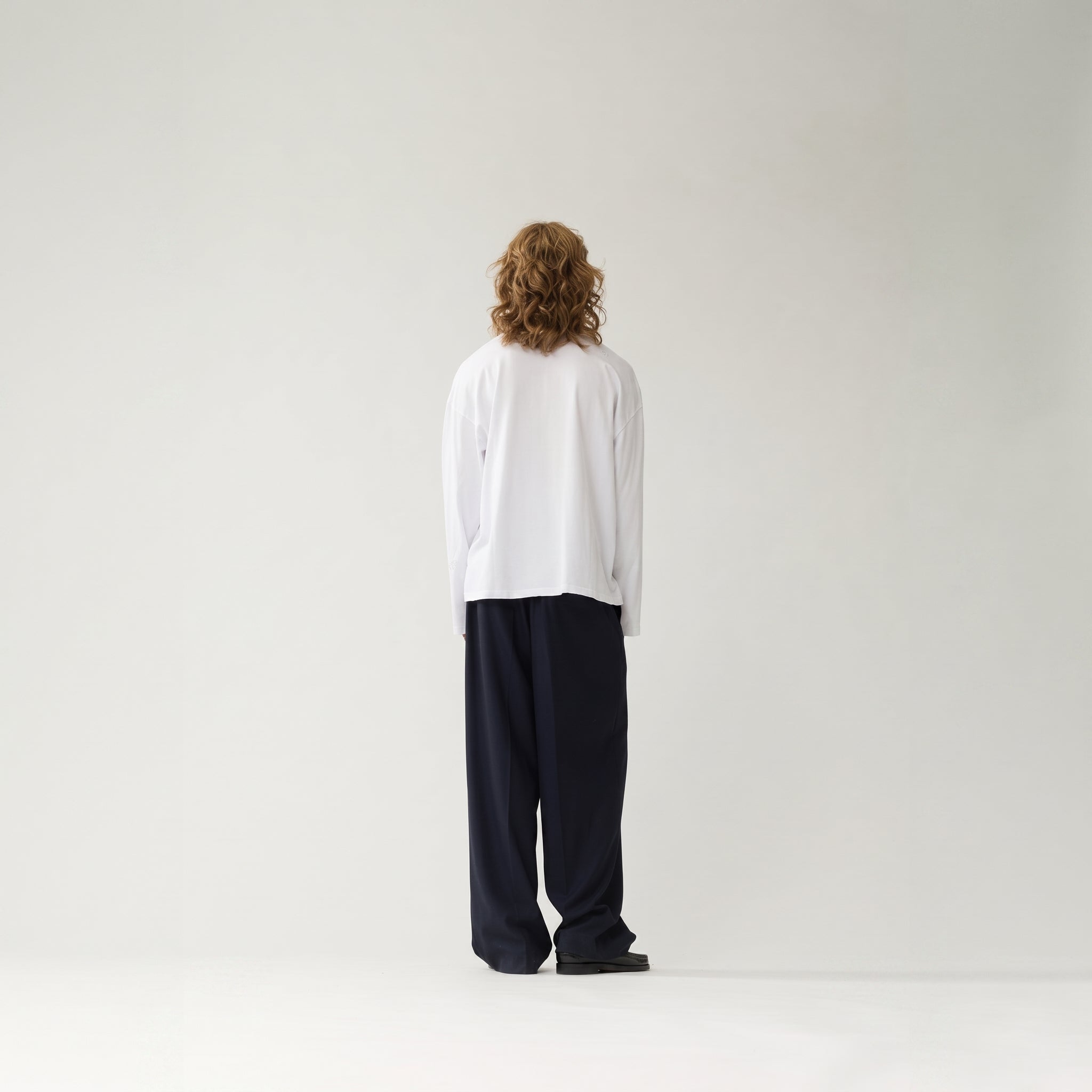 New Amsterdam Worked Logo Longsleeve White -  - Coziness