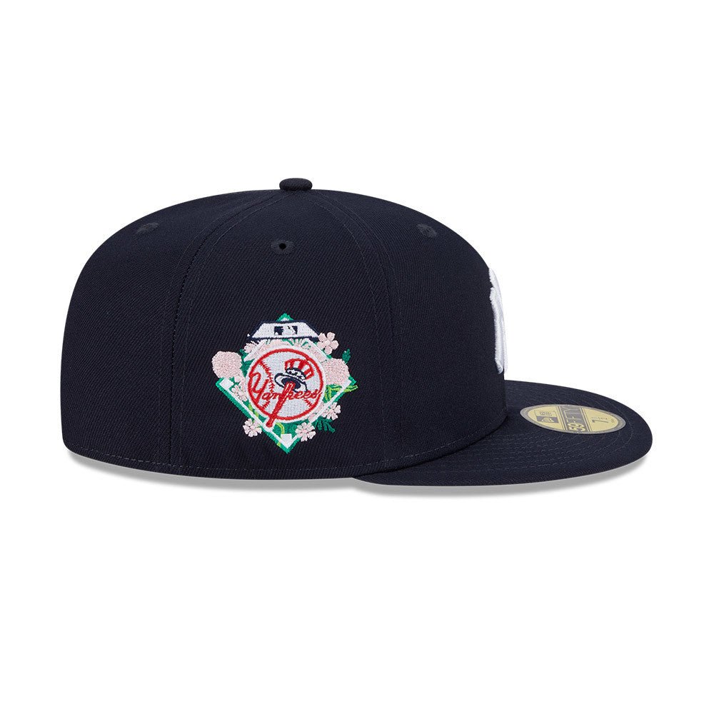 New Era MLB Floral Undervisor Navy NY Yankees 59FIFTY Fitted Cap - CNEWE4536 - Coziness