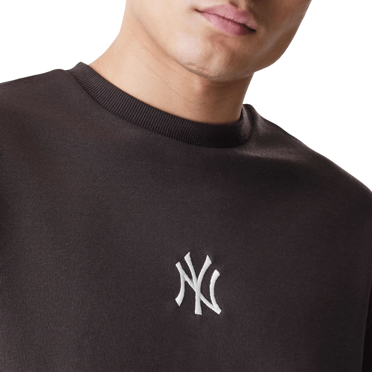 New Era NY Yankees Essential Sweater Braun - CNEWE9867 - Coziness