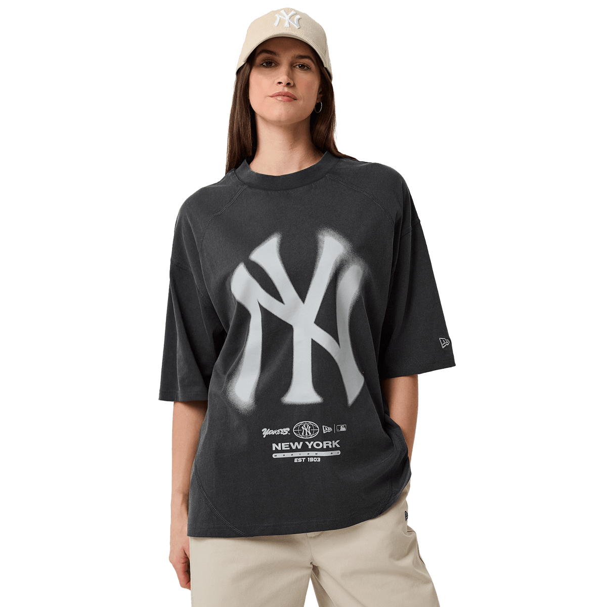 New Era NY Yankees MLB Boxy Graphic Tee Washed Black - CNEWE15003 - Coziness
