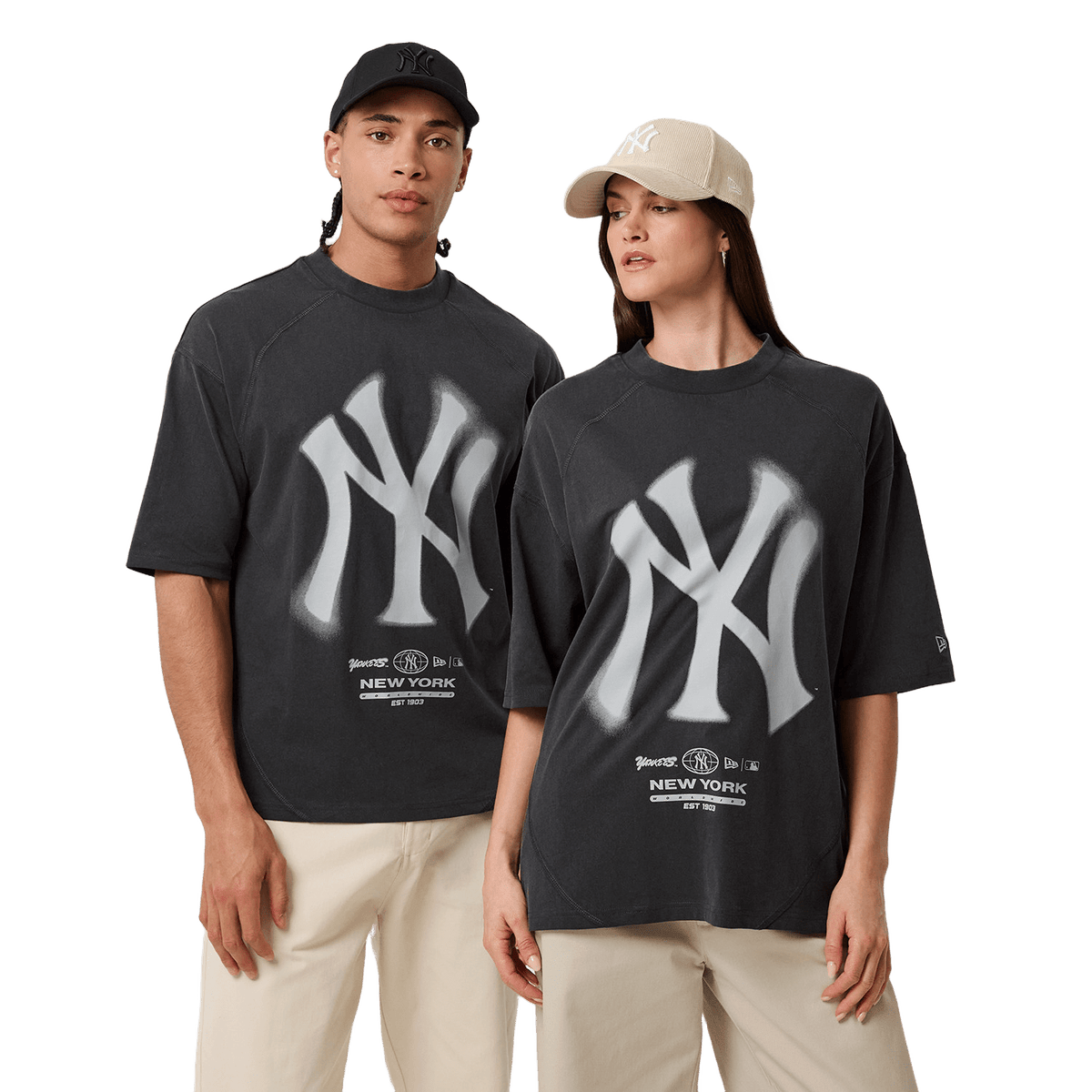 New Era NY Yankees MLB Boxy Graphic Tee Washed Black - CNEWE15003 - Coziness