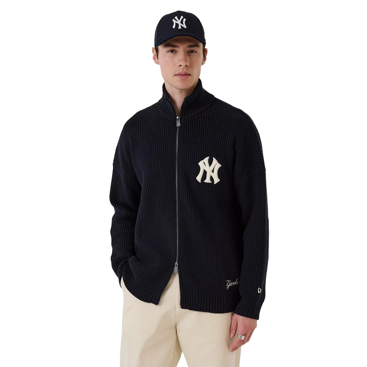 New Era NY Yankees Strickjacke in Navy, Model von vorne
