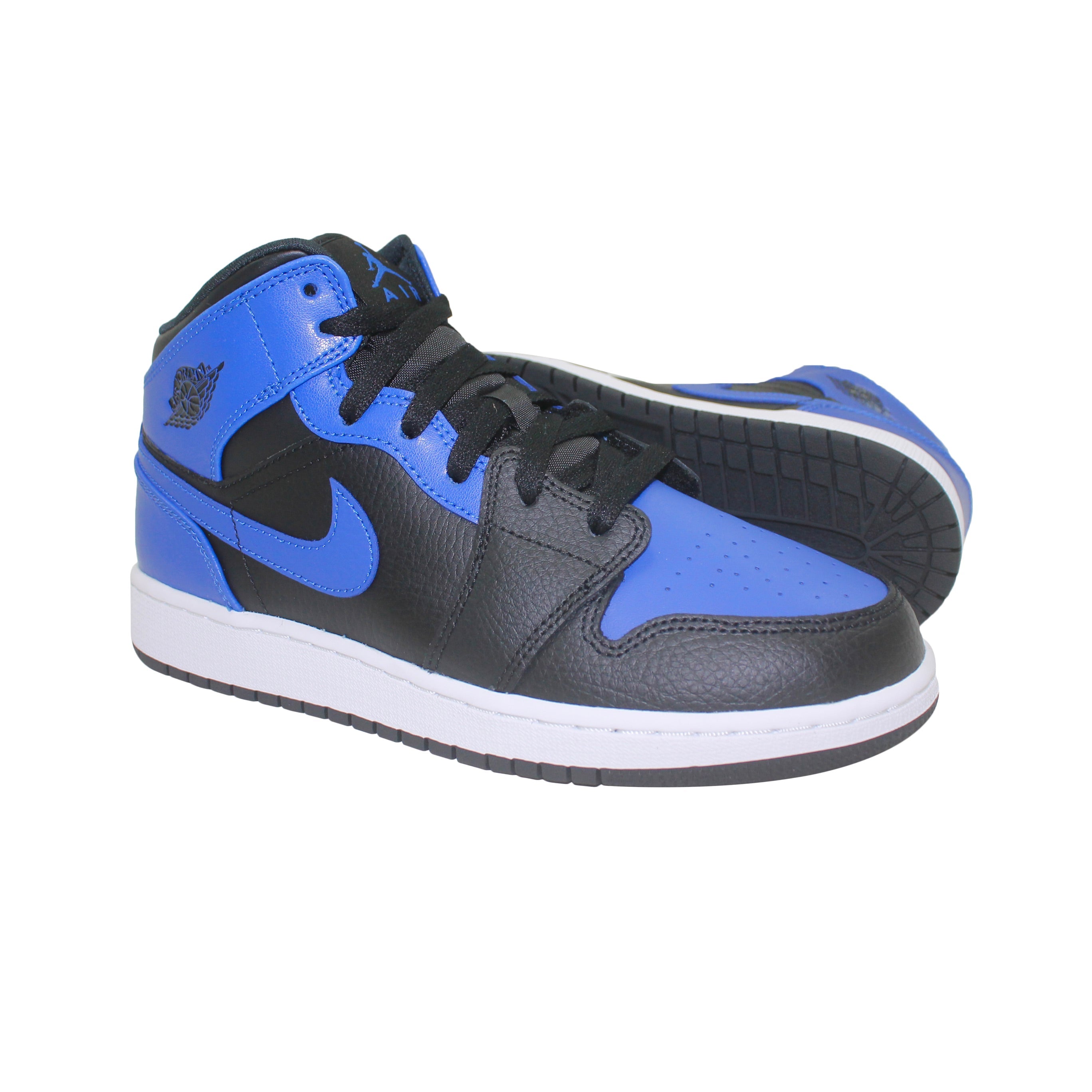 Black and blue jordan 1s deals