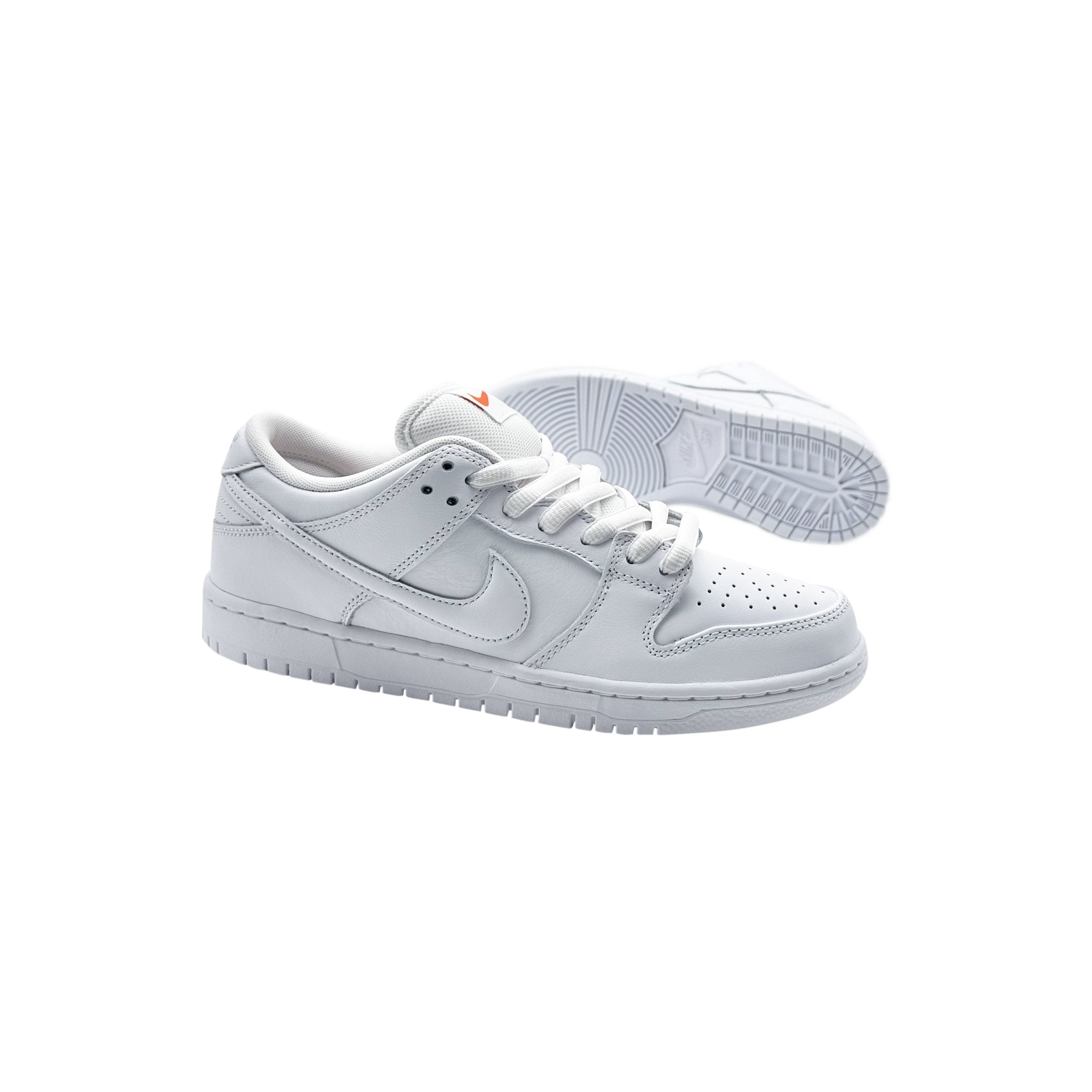 Nike SB Dunk Low Triple White Online kaufen