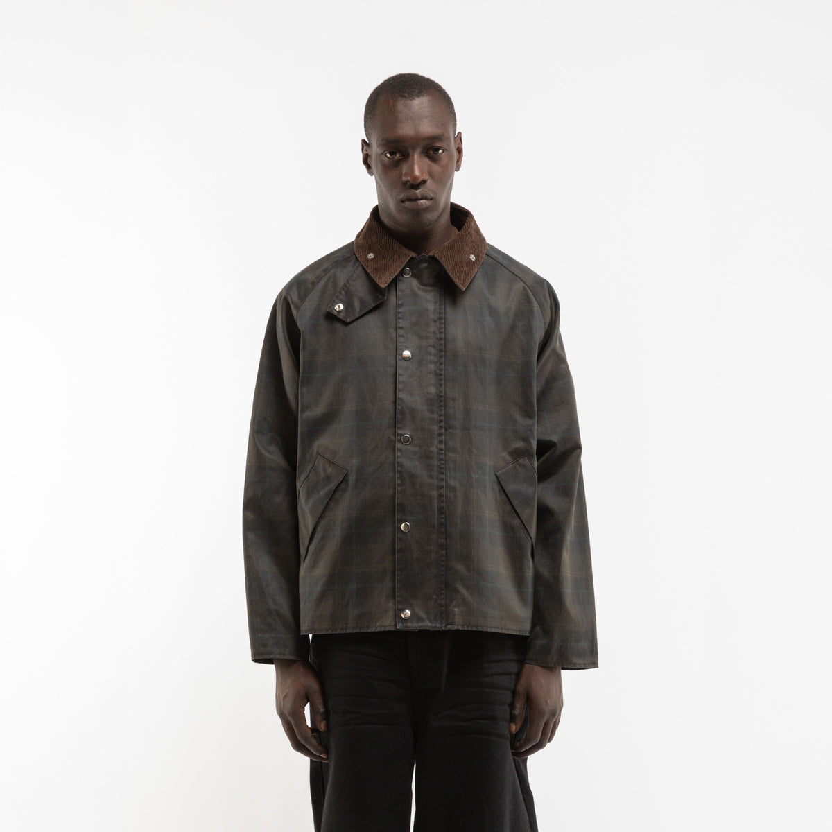 Reternity karierte Waxed Jacke in Dunkelblau, Model von vorne