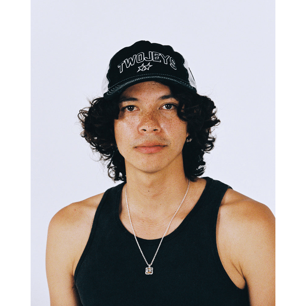 Twojeys Black Icon Trucker Cap - CTWOI7863 - Coziness